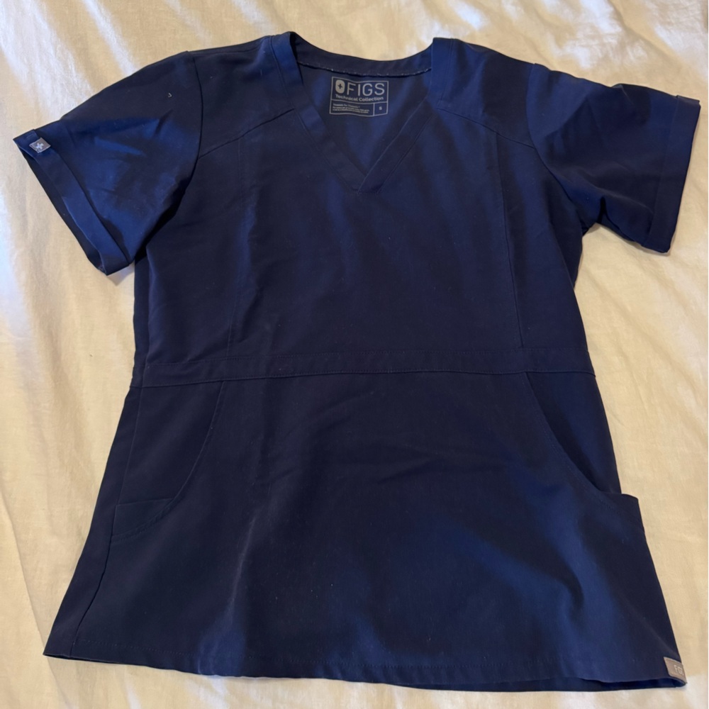 Figs Navy cinched waist scrub top Small